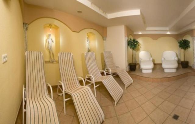 Hotel Persura イシュグル エクステリア 写真